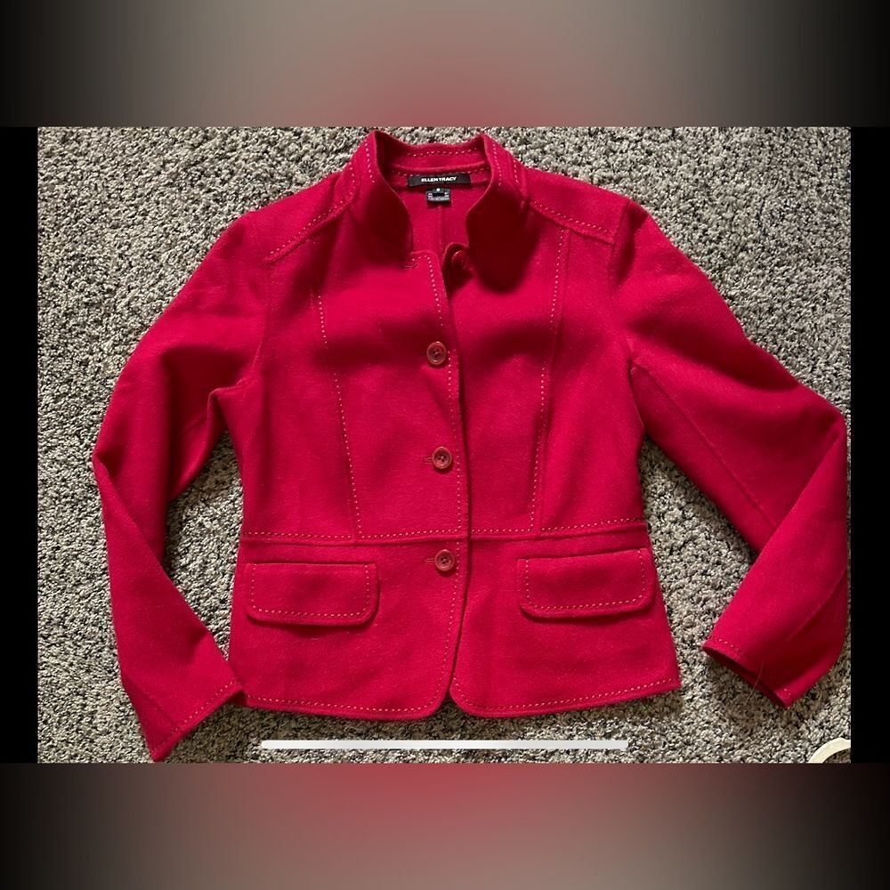 ELLEN TRACY Wool coat/Blazer beautiful, trim, size 8